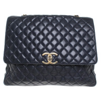Chanel Flap Bag in blu scuro