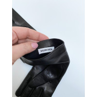 Balenciaga Handschuhe aus Leder in Schwarz