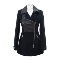 Karen Millen Jacke/Mantel aus Baumwolle in Blau