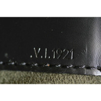 Louis Vuitton Sac Seau Leather in Black
