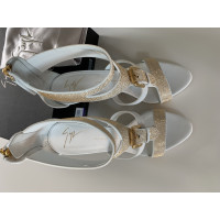 Giuseppe Zanotti Sandalen aus Leder in Weiß