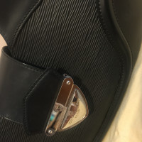 Louis Vuitton Montaigne BB29 in Pelle in Nero