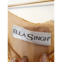 Ella Singh Oberteil aus Seide in Gold