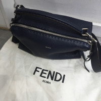 Fendi Handtasche aus Leder in Blau