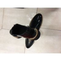 Hogan Scarpe stringate in Pelle verniciata in Nero