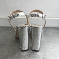 Sergio Rossi Sandalen aus Leder in Silbern