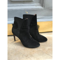 Alaïa Stiefeletten aus Wildleder in Schwarz