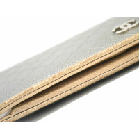 Chanel Täschchen/Portemonnaie aus Leder in Silbern
