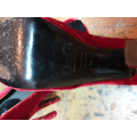 D&G Pumps/Peeptoes in Rot