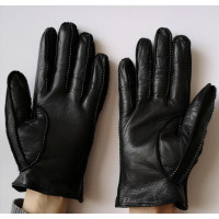 Gianni Versace Handschuhe aus Pelz in Schwarz