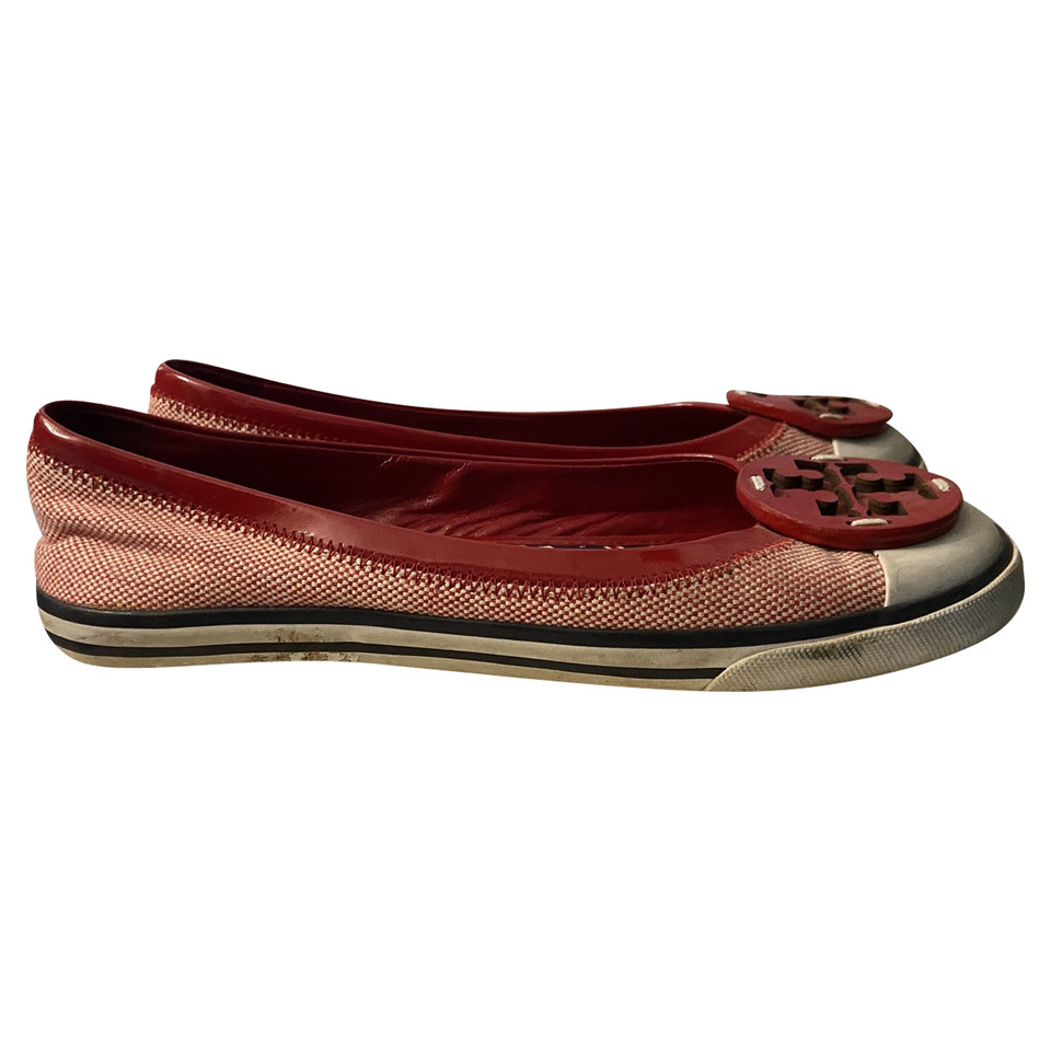 Tory Burch Slippers/Ballerina's in Rood