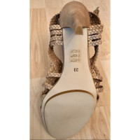 Stefanel Pumps/Peeptoes aus Leder in Beige