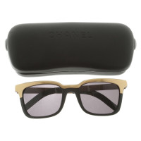 Chanel Sunglasses in black