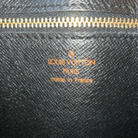 Louis Vuitton Jeune Fille en Cuir en Noir