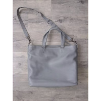 Balenciaga Umhängetasche aus Leder in Grau