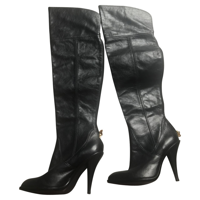 bcbg black leather boots