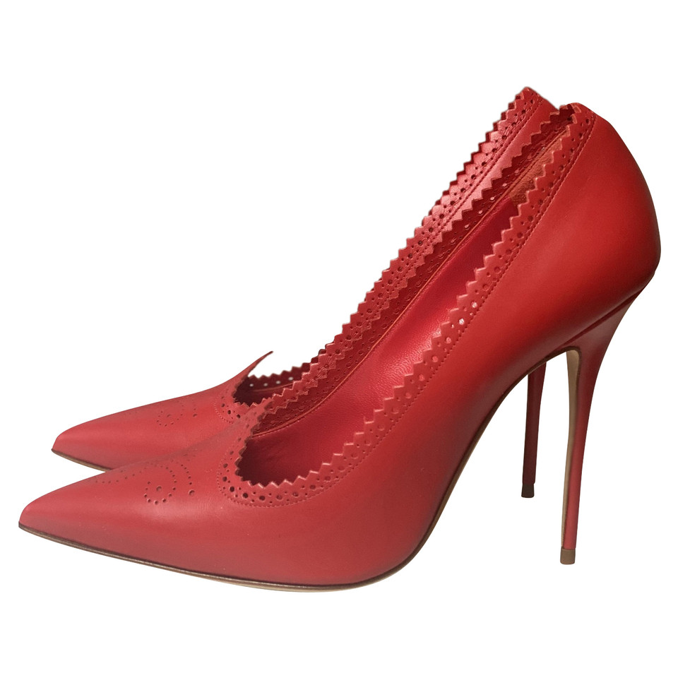 Manolo Blahnik Pumps/Peeptoes Leather in Red