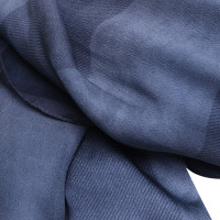 Burberry sciarpa di seta in blu