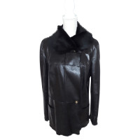 Chanel Jacke/Mantel aus Pelz in Schwarz