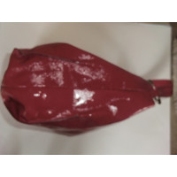 Furla Umhängetasche aus Lackleder in Rot