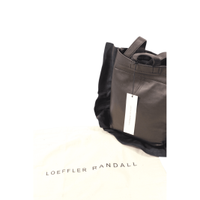 Loeffler Randall Handtasche aus Leder in Schwarz