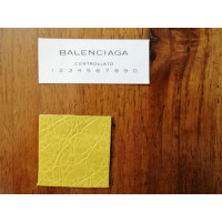 Balenciaga Umhängetasche aus Leder in Gelb