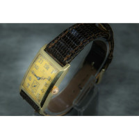 Omega Armbanduhr in Gold