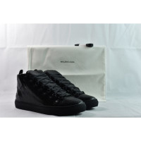 Balenciaga Sneakers aus Leder in Schwarz