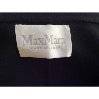 Max Mara Jacke/Mantel aus Wolle in Schwarz