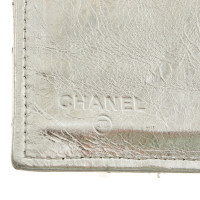Chanel Tasje/Portemonnee Leer in Zilverachtig