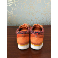 Chanel Sneakers in Oranje