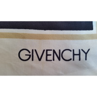 Givenchy Echarpe/Foulard en Soie