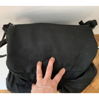Prada Reisetasche aus Canvas in Schwarz