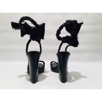 Yves Saint Laurent Sandals Leather in Black