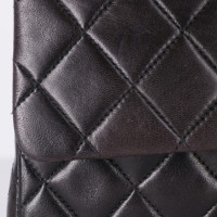 Chanel Reissue 2.55 225 aus Leder in Schwarz
