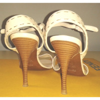 Fendi Sandals Leather in Cream