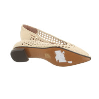 Souliers Martinez Slippers/Ballerinas Leather in Cream