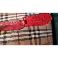 Burberry Reisetasche aus Leder in Rot