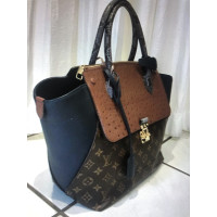 Louis Vuitton Majestueux Tote in Tela in Marrone