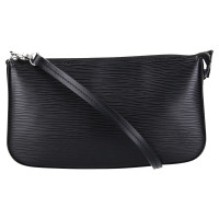 Louis Vuitton Pochette Leather in Black