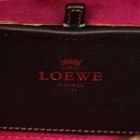 Loewe Umhängetasche aus Leder in Braun