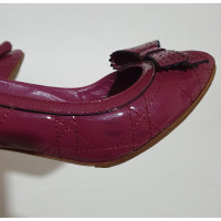 Christian Dior Pumps/Peeptoes aus Leder in Violett