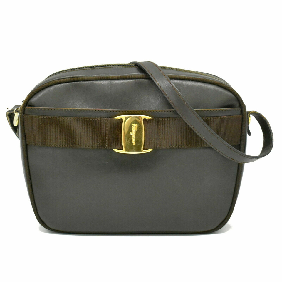 Salvatore Ferragamo Handtas Leer in Bruin