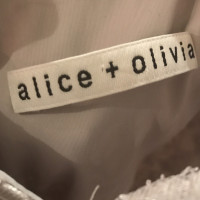 Alice + Olivia Kleid 
