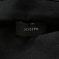 Joseph Jupe en Noir
