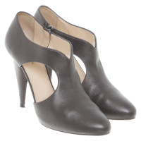 Prada Pumps in Grau-Braun