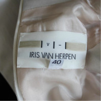 Iris Van Herpen Kleid in Grau