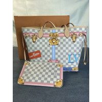 Louis Vuitton Neverfull Canvas in Wit