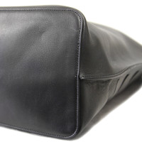 Vince Shopper Leather in Black