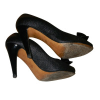 Moschino Cheap And Chic Pumps/Peeptoes in Schwarz